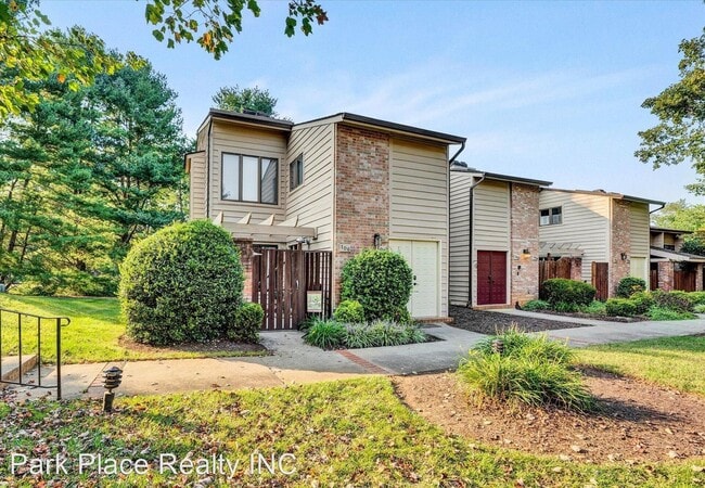 Primary Photo - 3 br, 3 bath House - 106 Windward Dr SW