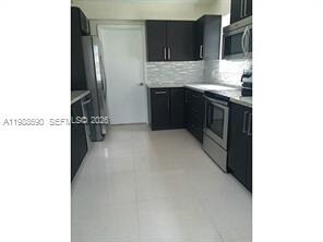 Building Photo - 740 NE 179th Terrace