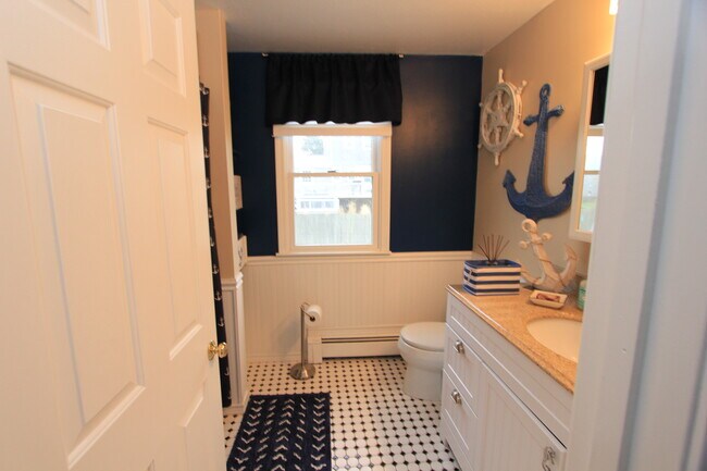 Building Photo - 32 Tupper Ave