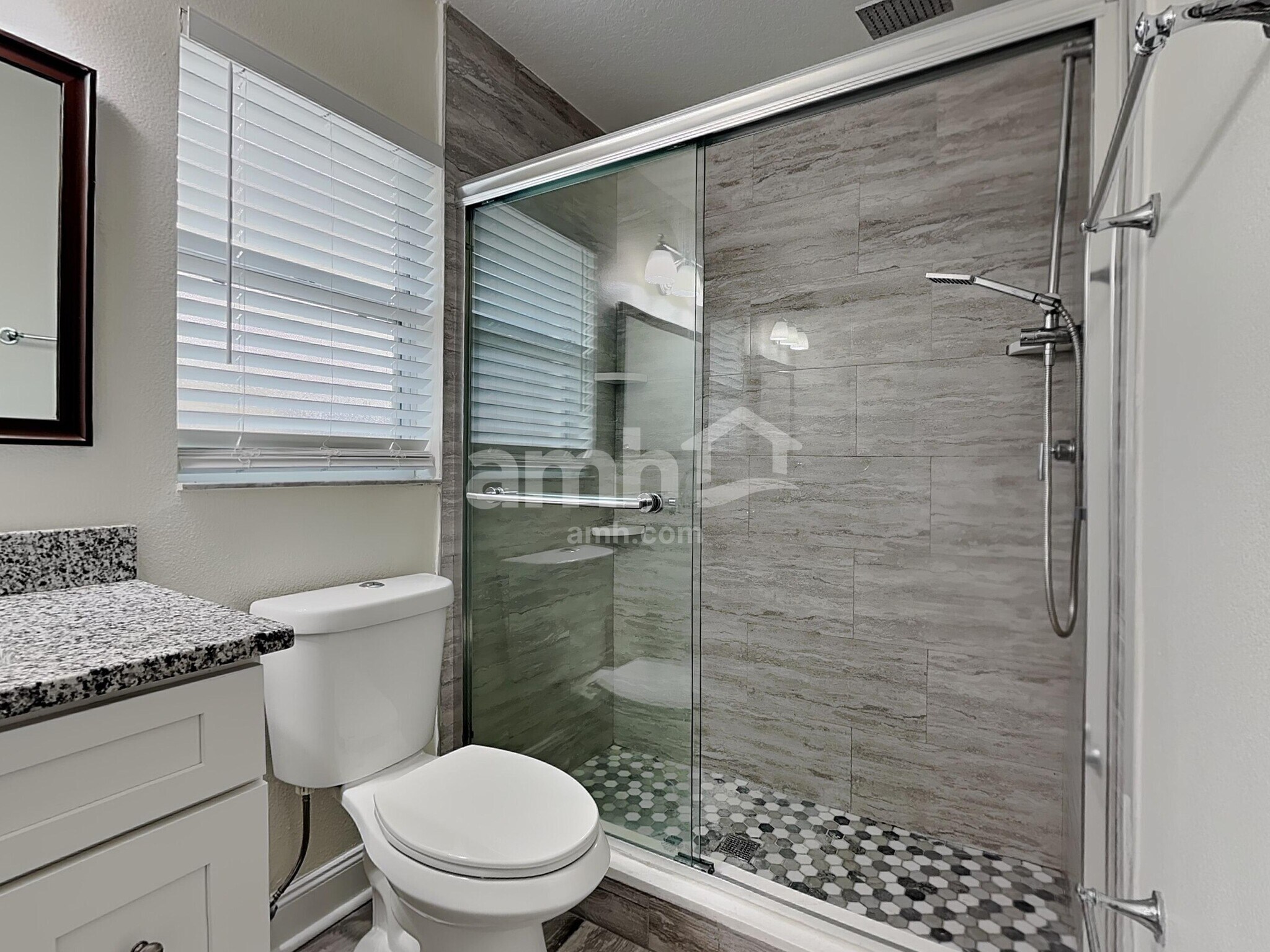 Building Photo - 3826 Bayshore Cir