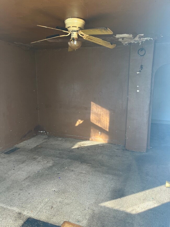 Building Photo - 335 N Fairmont Ave