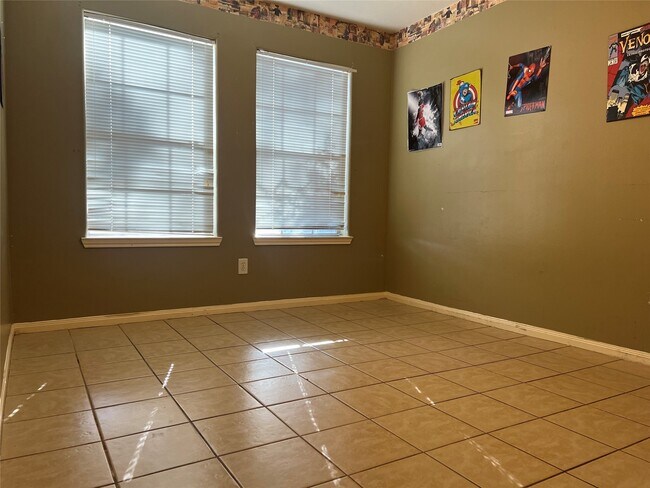 Building Photo - 6903 Kettlemar Dr