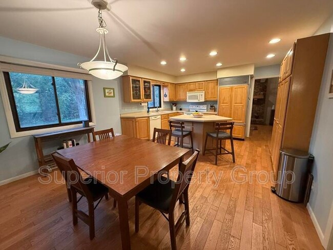Building Photo - 5206 Summer Trail Rd