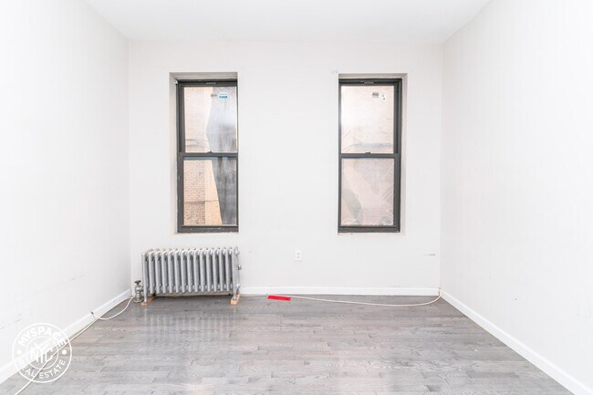 Building Photo - 377 Montgomery St