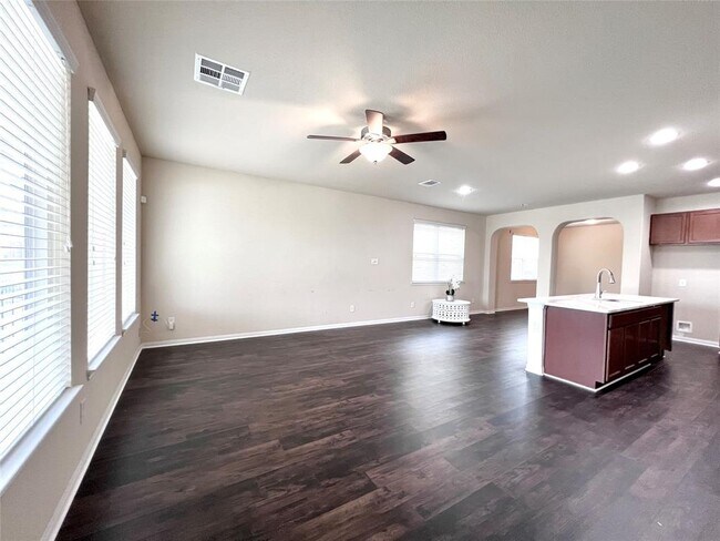 Building Photo - 24919 Alberti Sonata Dr