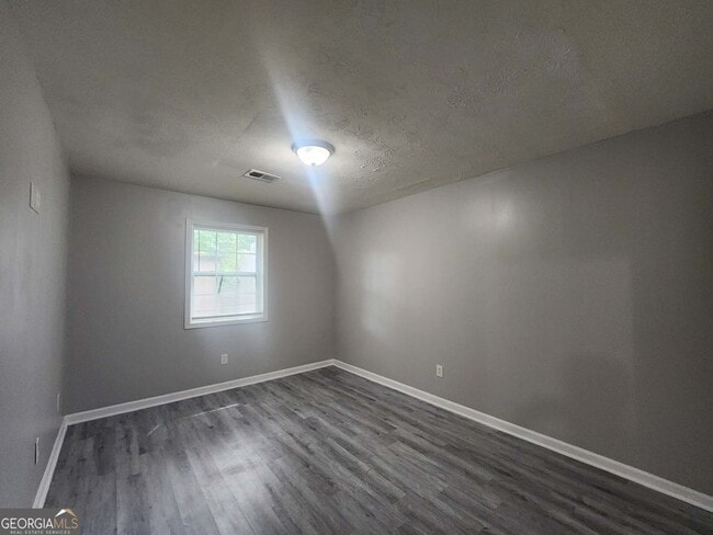Building Photo - 1168 Pinedale Cir NW