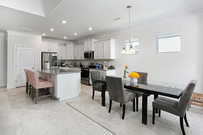 Building Photo - Gorgeous Garner Home with Primary on Main ...