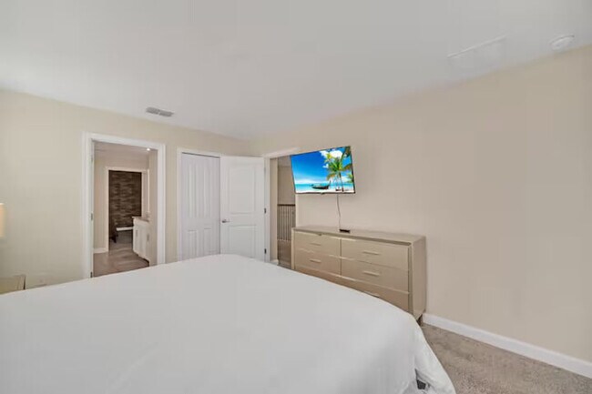 Building Photo - 730 Drop Shot Dr