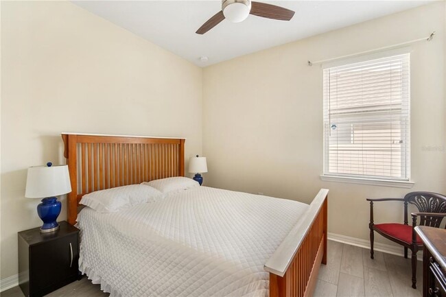 Building Photo - 13413 Palmera Vista Dr