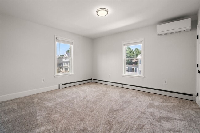 Building Photo - 45 Henshaw St