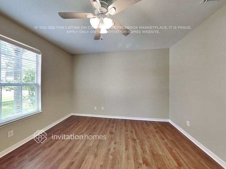 Building Photo - 12567 23rd St E