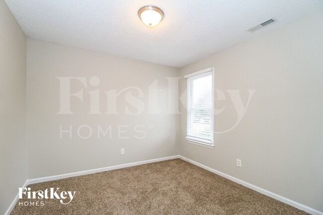 Building Photo - 3302 Sparrowhawk Dr