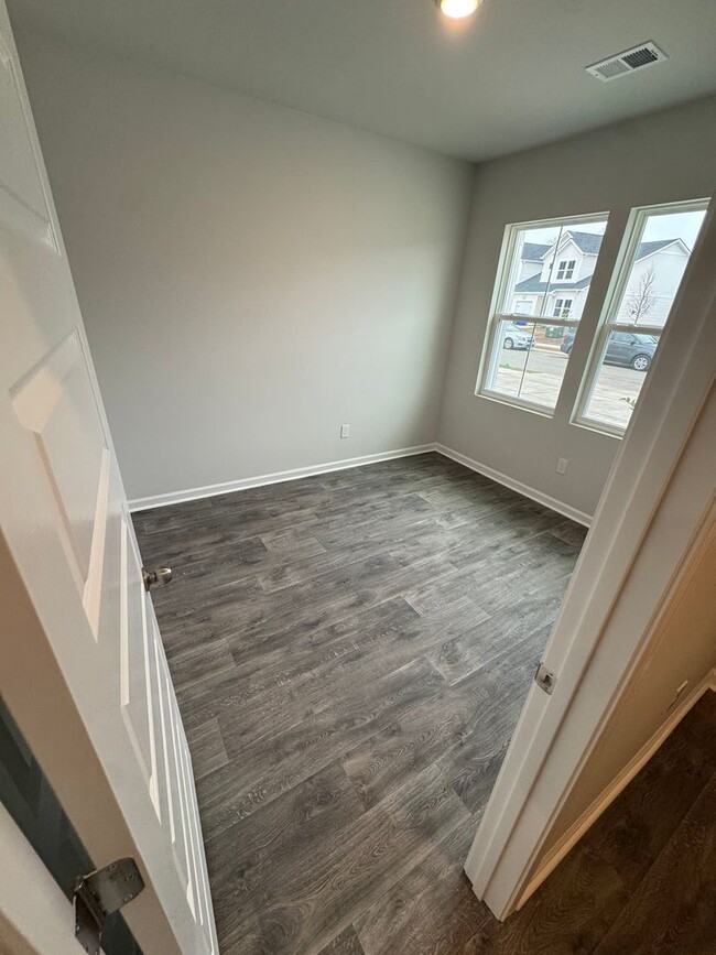 Building Photo - Gorgeous New 3-Bedroom, 3-Bath Townhome in...