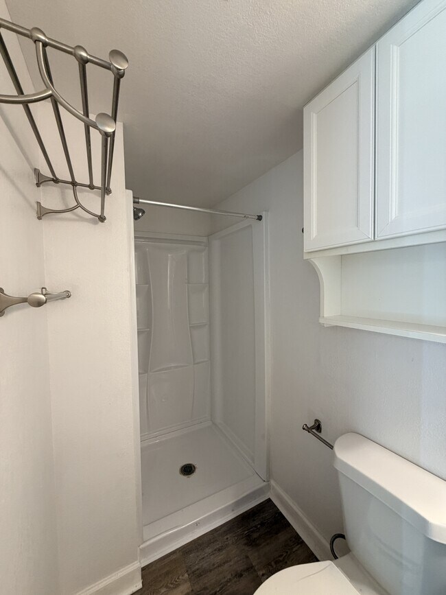 Building Photo - 3529 Topeka St