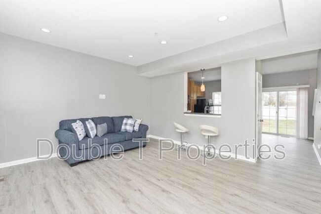 Building Photo - 1841 Graymount Way