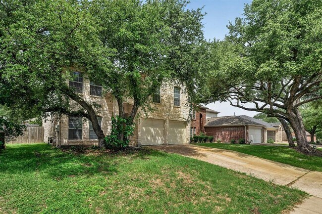 Building Photo - 816 Rusk Rd