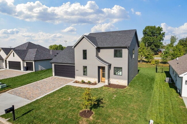 Building Photo - 5663 Ralph Dobbs Way