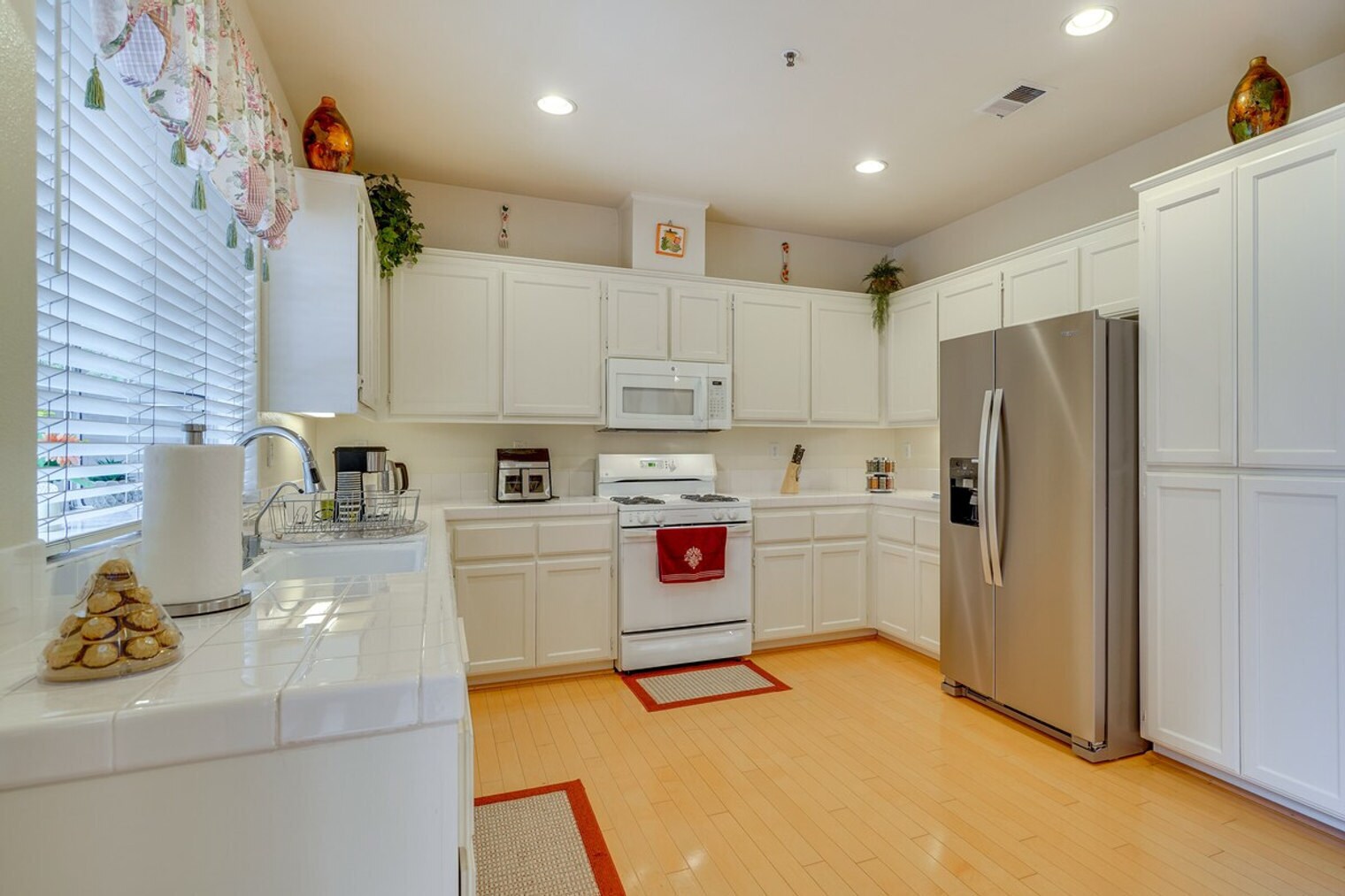 Building Photo - 27479 Green Wood Rd