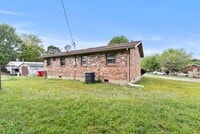 Building Photo - 123 Rock Creek Dr