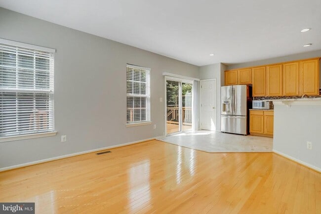 Building Photo - 6522 Trask Terrace