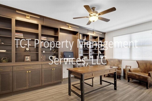 Building Photo - Beautiful Home in Spur Cross with Custom Touches