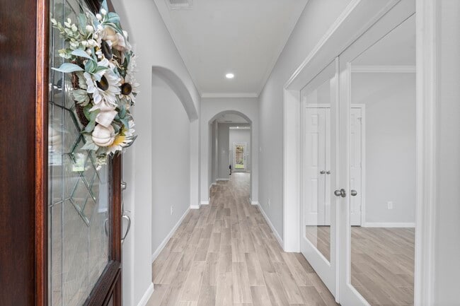 Building Photo - 15 Patina Pines Pl