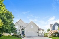 Building Photo - 11279 S Lakecrest Dr