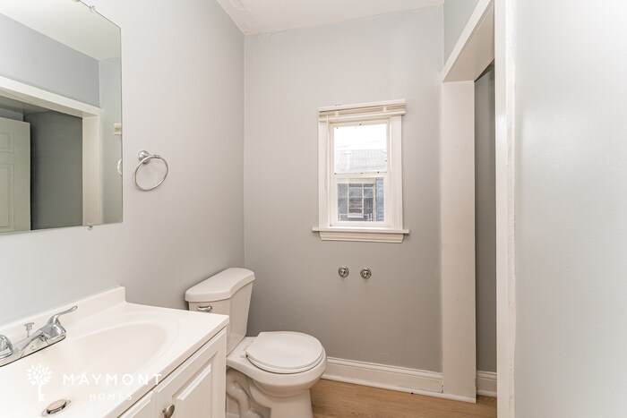 Building Photo - 450 South Ave SE