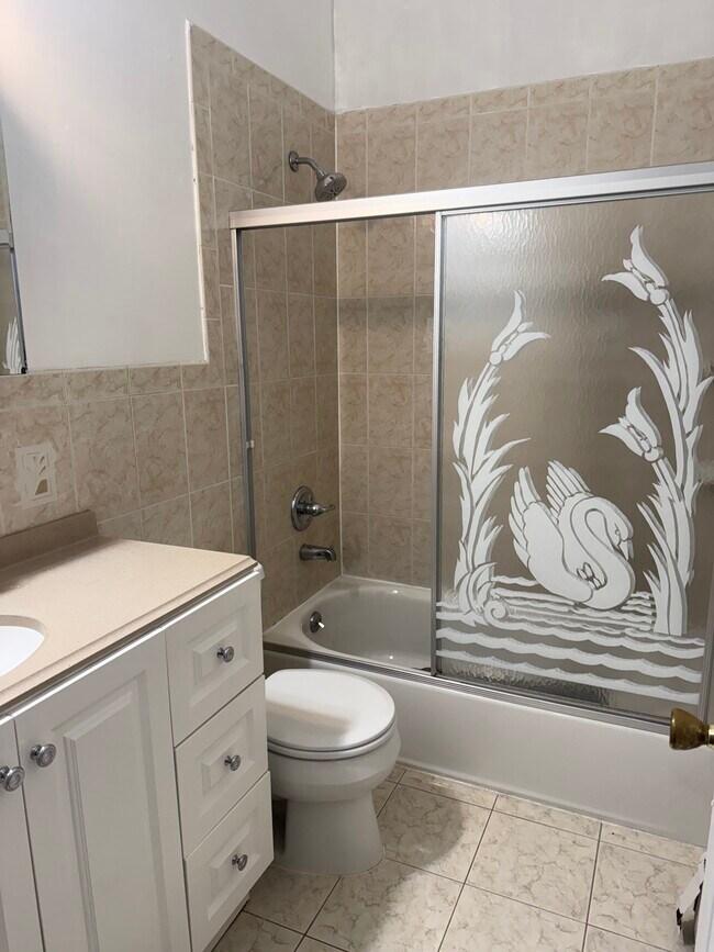 Building Photo - 1336 K St