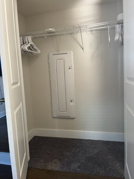 Building Photo - 2008 Patapsco Glen Rd