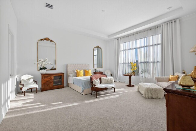 Building Photo - 11460 SW Pietra Wy