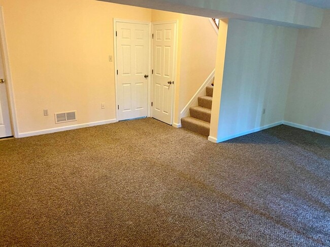 Building Photo - 1711 Winding Brook Way