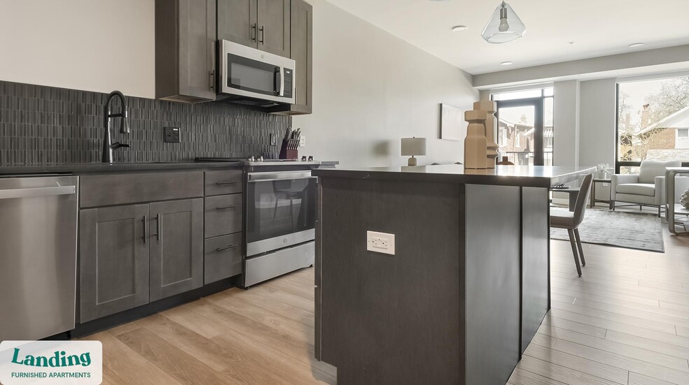 Building Photo - 299 DeBaliviere Ave