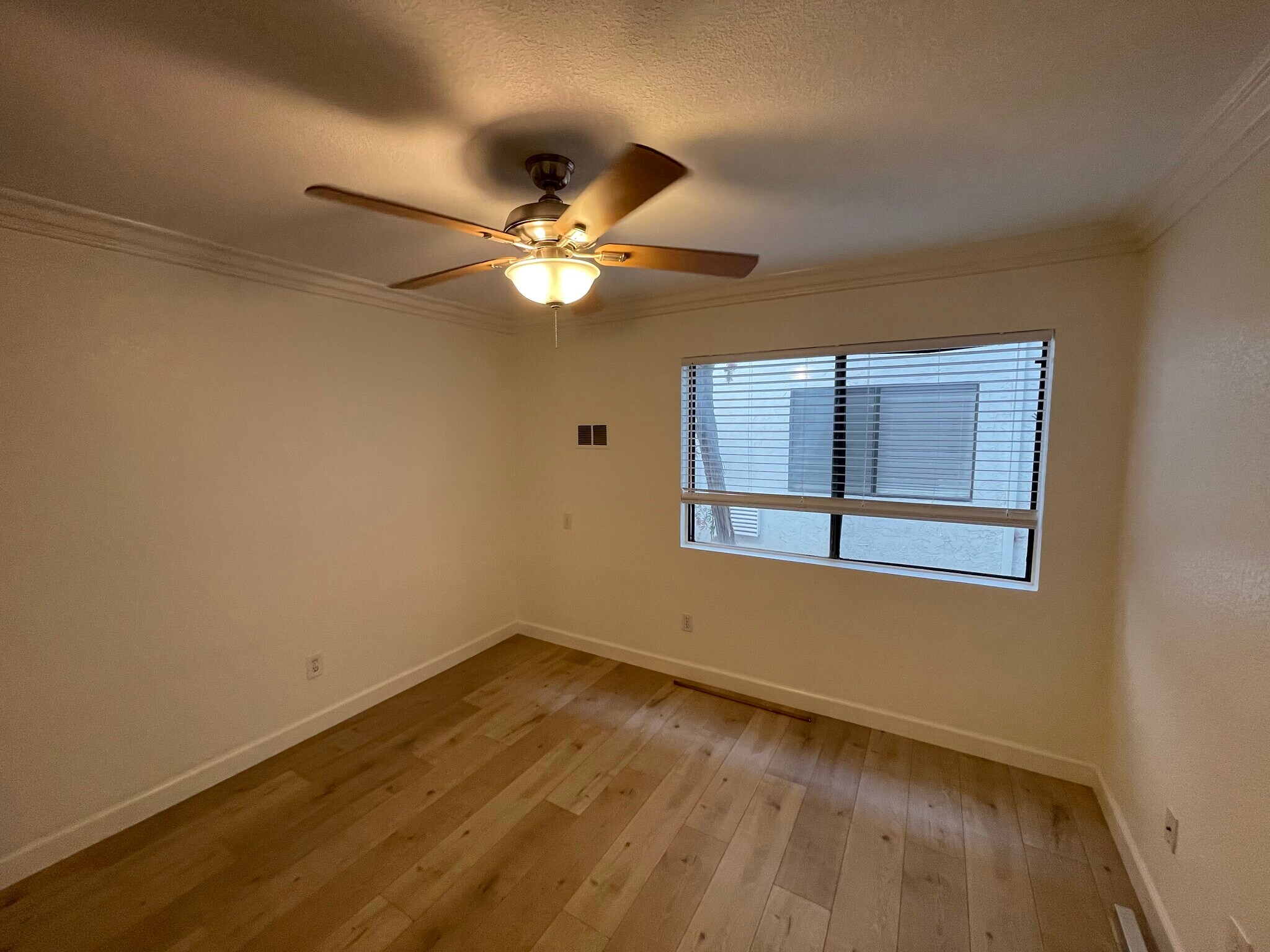 Building Photo - 2921 C St