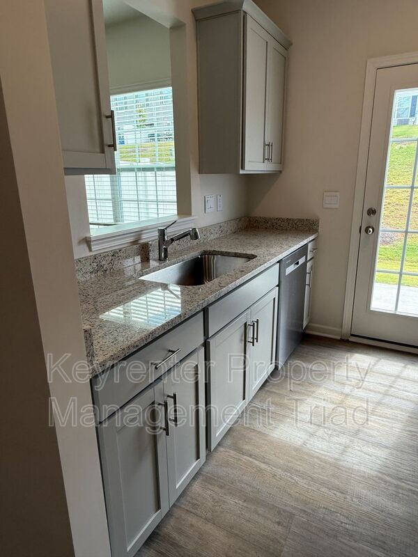 Building Photo - 1314 Amberview Ln