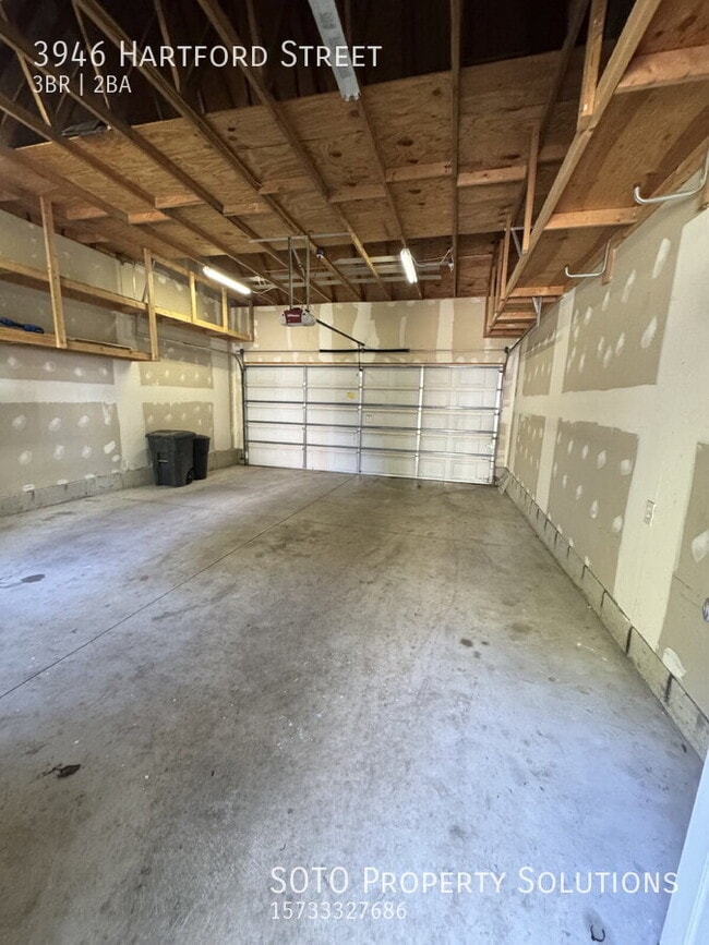 Building Photo - 3946 Hartford St