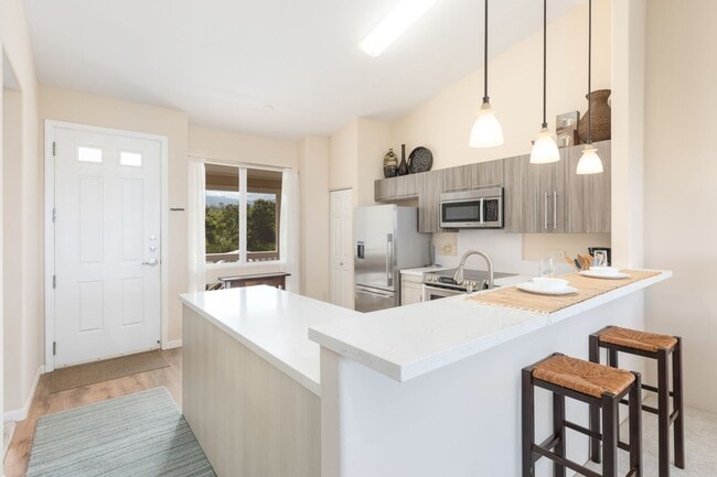 Building Photo - 2 Bedroom Furnished Condo at Kona Sea Ridge