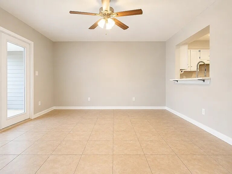 Building Photo - 4526 Brook Hollow Cir