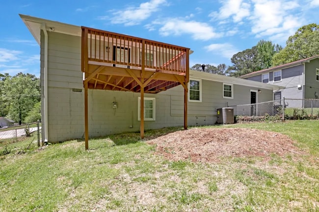 Primary Photo - 2582 Hatfield Cir SE