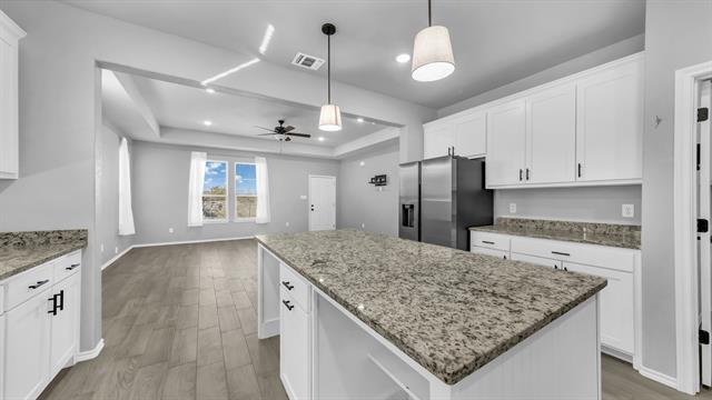 Building Photo - 2211 Cactus Alley