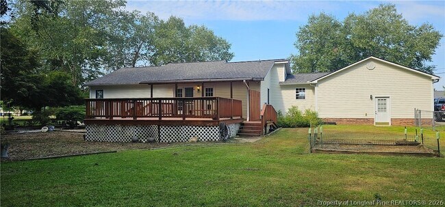 Building Photo - 557 N Parker Church Rd