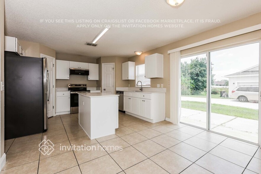 Building Photo - 1908 Sawfish Dr