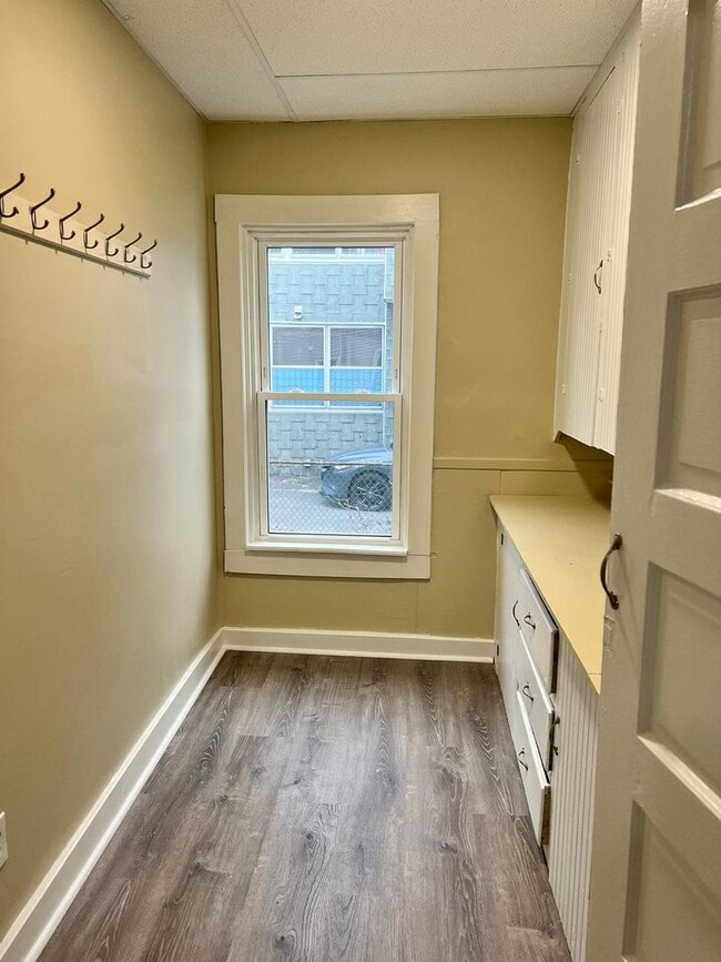 Building Photo - 16 Olivine St