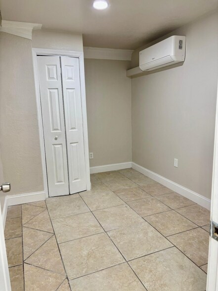 Building Photo - 59 Areca Dr