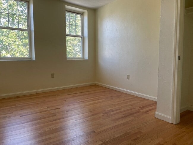 Building Photo - 714 Shawmut Ave