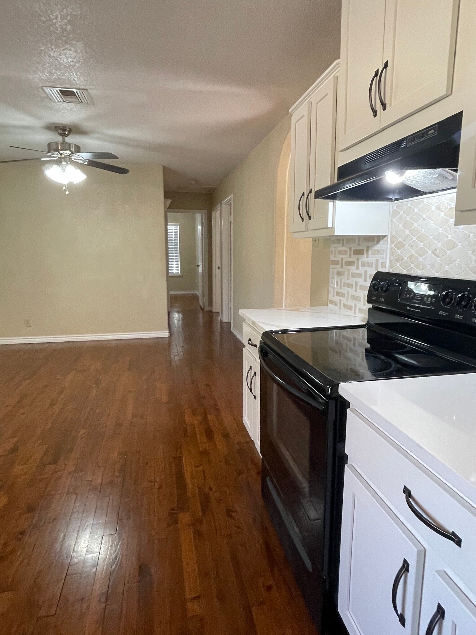 Kitchen facing hall with other rooms - 322 Saint Louis Ave