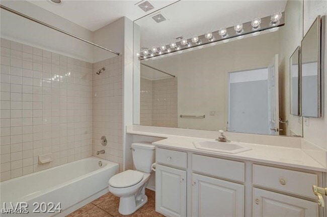 Building Photo - 9420 San Laguna Ct