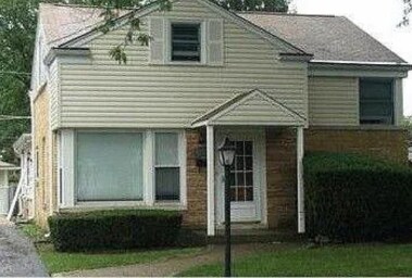 Building Photo - 9225 Mason Ave