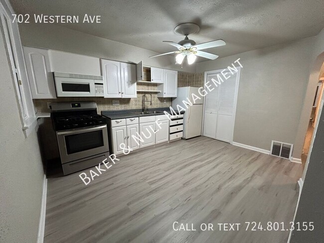 Building Photo - Recently Remodeled - Spacious Bedrooms