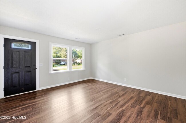 Building Photo - 130 Mohican Trail